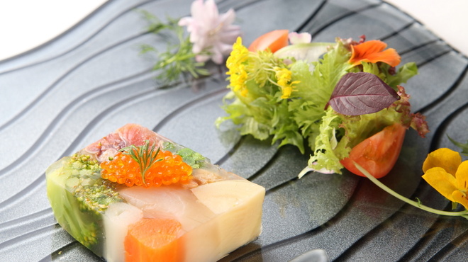 四間道レストランMATSUURAの料理写真