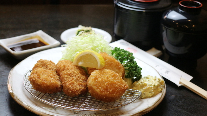 すゞ家 赤門店の料理写真